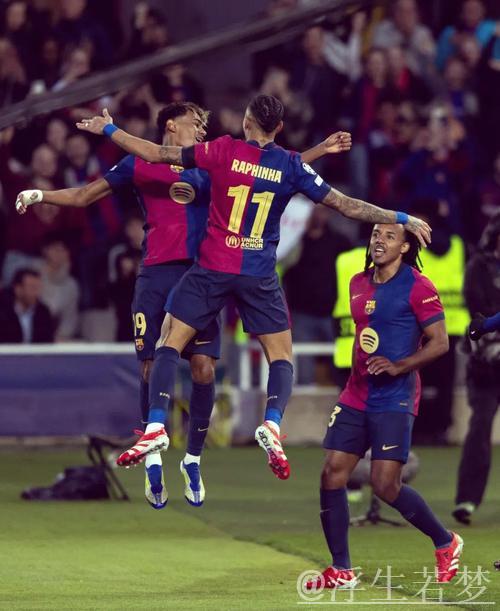 巴萨4-1击败本菲卡！连续晋级欧冠8强，拉菲尼亚双响+助攻，亚马尔传射建功